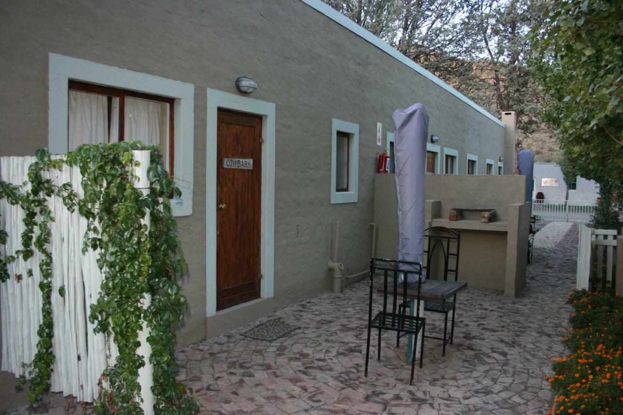 And The Cow Jumped Over The Moon... Nieu-Bethesda Exterior photo